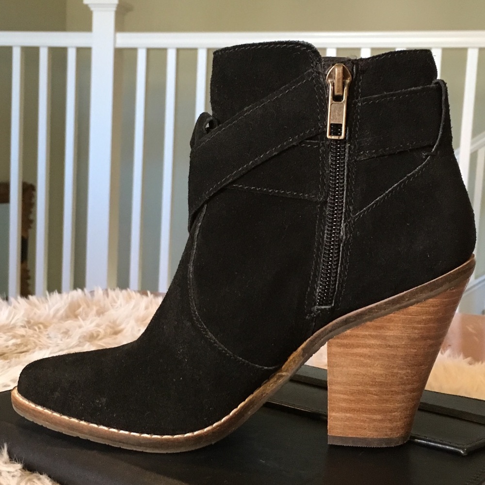 Dolce Vita Black Suede Boot